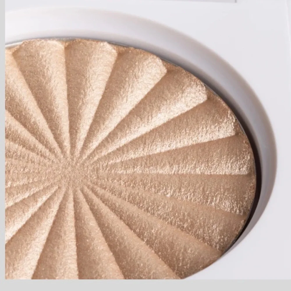 Ofra highlighter 🔸 - Picture 2 of 11